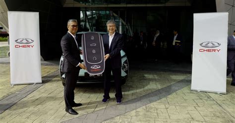 Chery Omoda E Tengku Zafrul Bm Paul Tan S Automotive News