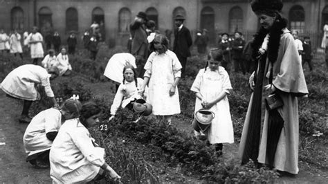 Children in WW1 - historical timeline