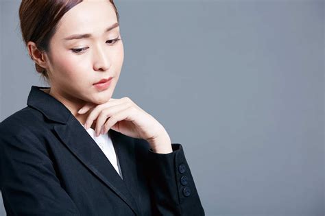 20代から30代女性におすすめの就職・転職求人のコラム｜営業会社は離職率が高い？長く続けられる仕事の選び方を解説