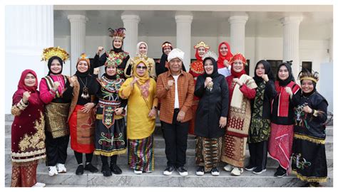 Pj Gubernur Banten Al Muktabar Ajak Generasi Muda Hidup Sehat Dan