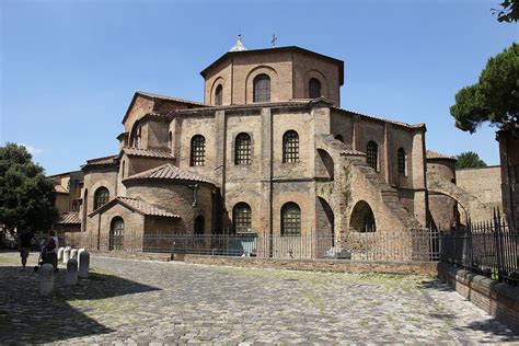 Basilica Di San Vitale Di Ravenna Consacrata Nel 547 Sotto Il