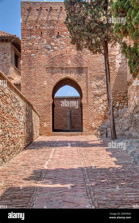 Puerta De Estilo Arquitect Nico Rabe Situada En La Alcazaba Una