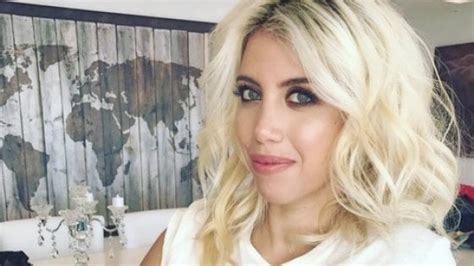 Wanda Nara Sesto Figlio Le Parole Su Icardi A Verissimo Spiazzano Il