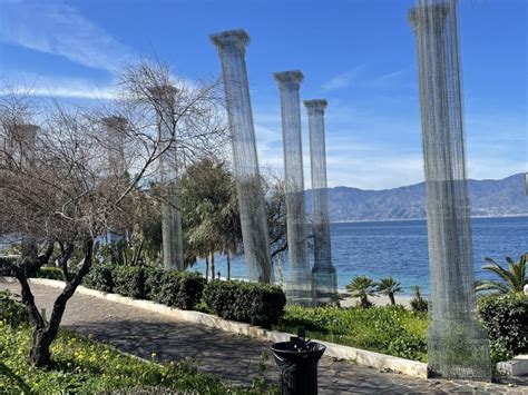 Maltempo Inclinate Le Colonne Di Tresoldi A Reggio Calabria DIRE It