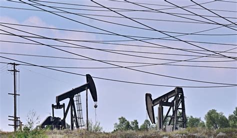 Le pétrole atteint des sommets de 2023 en raison de faibles stocks dans