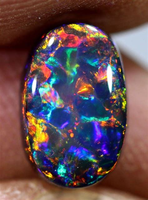 Đá Opal Lịch sử và phân loại đá Opal Nhẫn Đá Quý