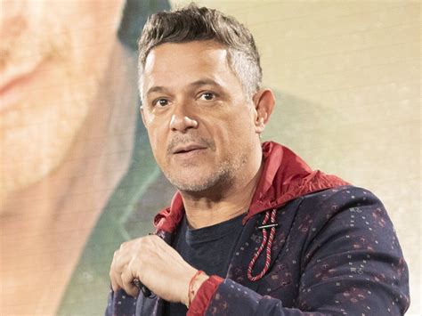 Alejandro Sanz estalla ante su momento más comentado en los Latin