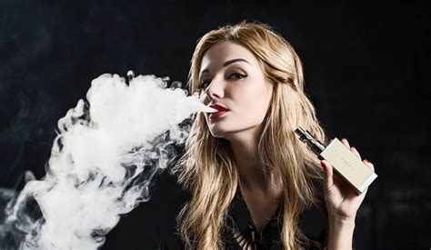 Vape Girl Wallpapers - Top Free Vape Girl Backgrounds - WallpaperAccess