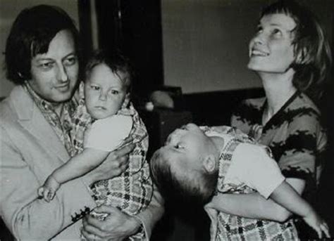Семья Миа Фэрроу :: фотообзор :: Миа Фэрроу (Mia Farrow)
