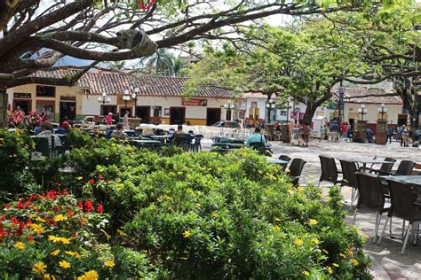 Sembrando Cultura En El Parque De Ciudad Bolívar