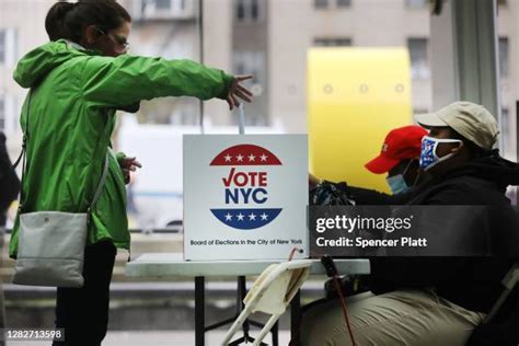 Early Voting New York Photos And Premium High Res Pictures Getty Images