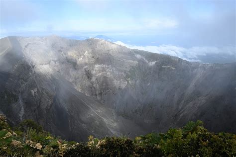 Costa Rica Vulkane Und Nebelwald Different Atmospheres