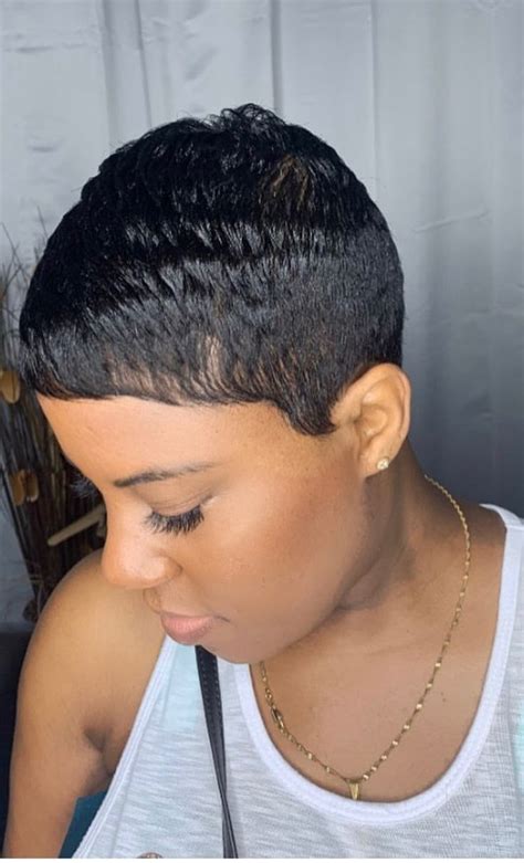 Pin By Shondra Ulmer On Pixie Goals Short Sassy Hair Very Short Hair