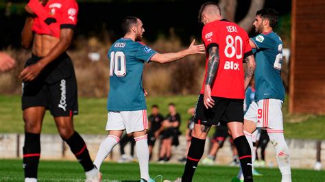 Con asistencia de Santi Giménez, Feyenoord pierde ante el Rennes ...