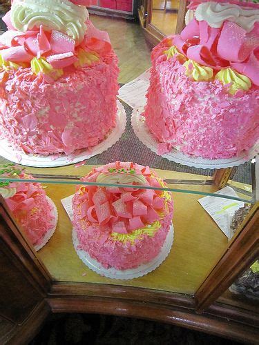 Pretty Pink Champagne Cakes