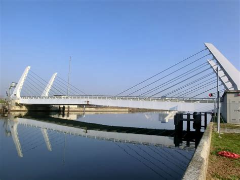 Cable-stayed bridges from around the world | Structurae