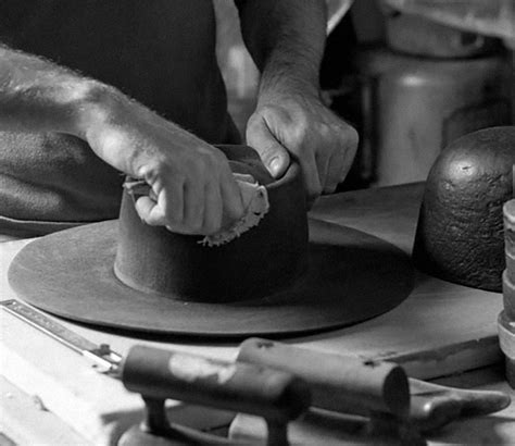 Home Fábrica Nacional De Sombreros