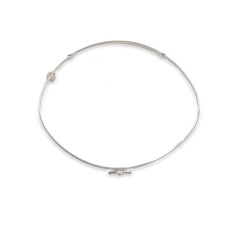 Bracciale Semi Rigido con Stella Pavè in Oro Bianco 18 Kt