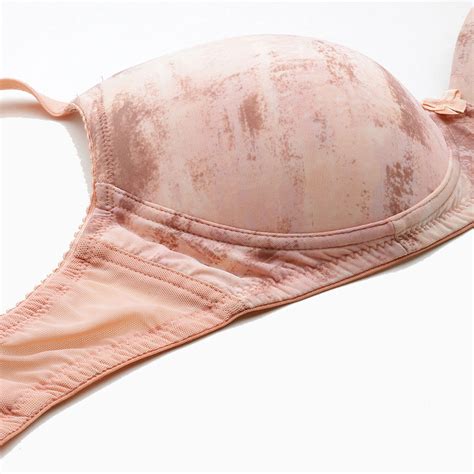 Buy Leading Lady Lightly Padded Bra Peach Online