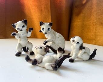 Vintage Siamese Cat Figurines Mom Two Kittens Chain Leash Etsy