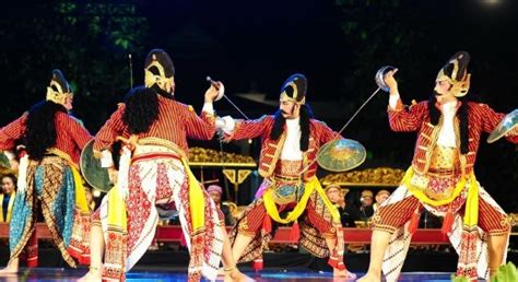 Tari Beksan Wireng Budaya Indonesia