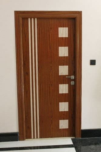 Rust Resistant Wooden Finish Powder Coated Aluminium Flush Door