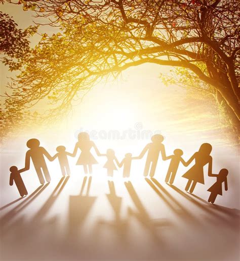 Famille unie photo stock Image du fille positif poupée 42046488