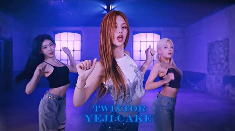 Itzy Yeji Cake Perfomance Twixtor Clips K Youtube