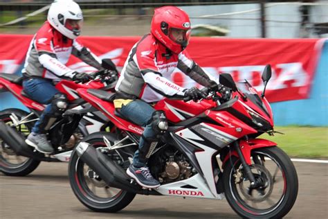 New Honda Cbr R Launched Price Specs Gallery Indonesia