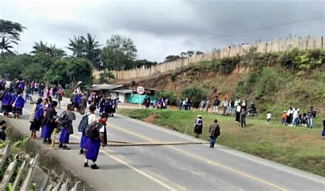 Bloqueos De Horas En La Vía Panamericana Por Parte De Indígenas Misak