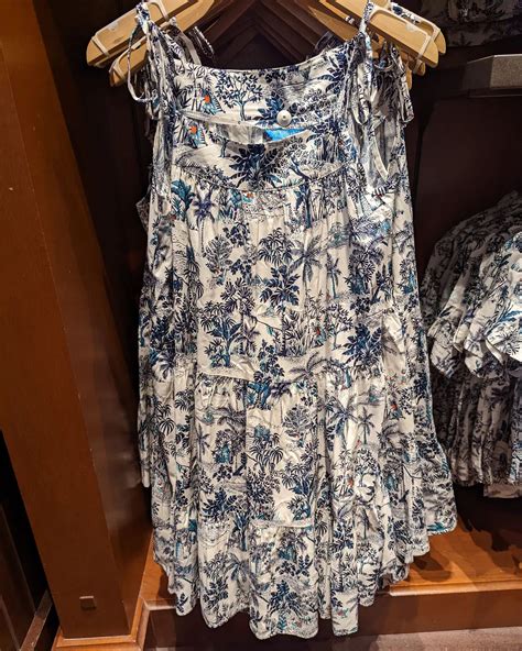 Komonofinds - New Aulani x Tory Richards collection...