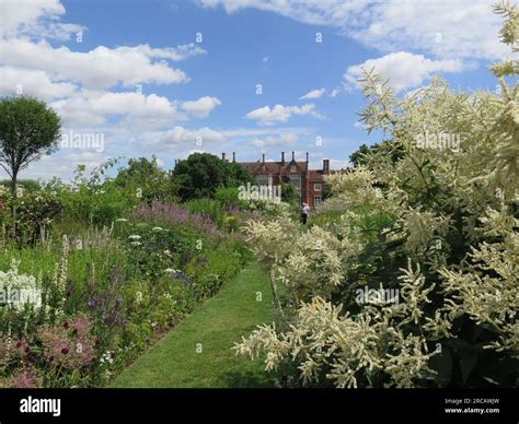 Helmingham Hall Gardens Stock Photo - Alamy