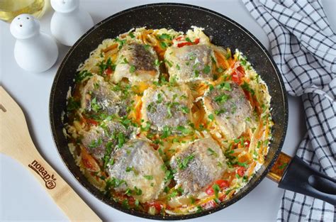 Минтай тушеный с овощами - пошаговый рецепт с фото на Повар.ру
