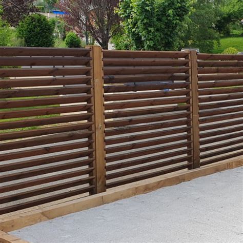 Louvered Fence Romagne Moduland Residential Commercial Wooden