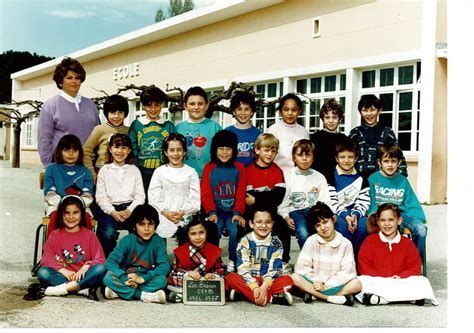 Photo De Classe CE1 1986 87 De 1986 ECOLE LES ARENES Copains D Avant