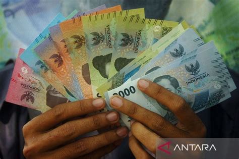 Rupiah Melemah Jelang Pengumuman Hasil Rdg Bi Antara News