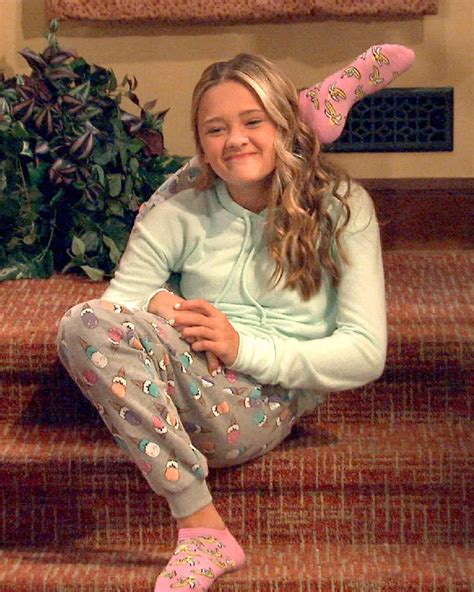 Pin On Lizzy Greene