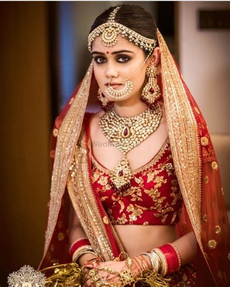 Pin By Ruchi Majoo On Blushing Brides Indian Bridal Outfits Indian Wedding Bride Indian Bridal