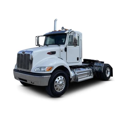 Rush Truck Centers | Truck Inventory | 2016 Peterbilt 348