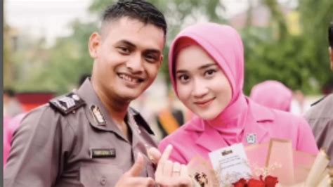 Foto Suaminya Naik Pangkat Ini Penampilan Yeni Inka Berseragam