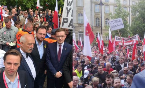 Demonstracja Konfederacji przeciwko ustawie 447 20 000 osób pod