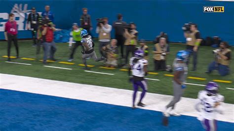 Detroit Lions Running Back Jahmyr Gibbs 10th Rush Td Of Rookie Season Extends Lions Lead Vs