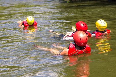 Von Kandy Aus Kitulgala Wildwasser Rafting Abenteuer Tagestour