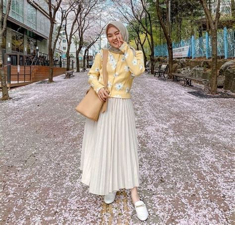 Rekomendasi Outfit Untuk Bukber Ala Bianca Kartika