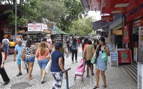 Lojas do Calçadão de Campo Grande reabrem após ataques na Zona Oeste