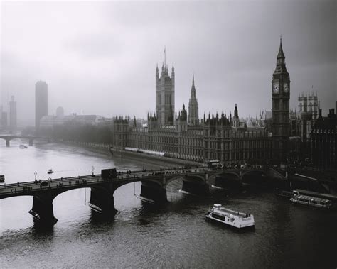 Black and White London Wallpaper - WallpaperSafari