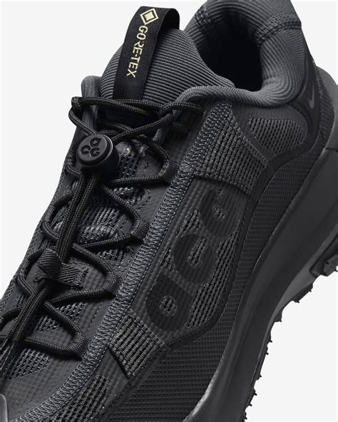 Nike Acg Mountain Fly Low Gore Tex Men S Shoes Nike Uk