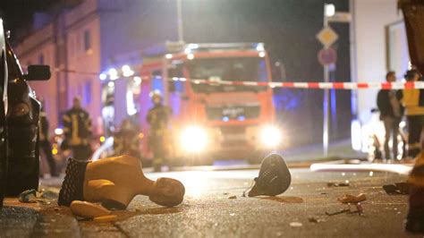 Explosion In Wohnung Mann Verletzt Ins Krankenhaus Vermisster Wieder Da