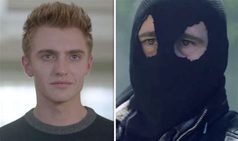 Riverdale Season 3 Spoilers Chic To Return As The Black Hoods