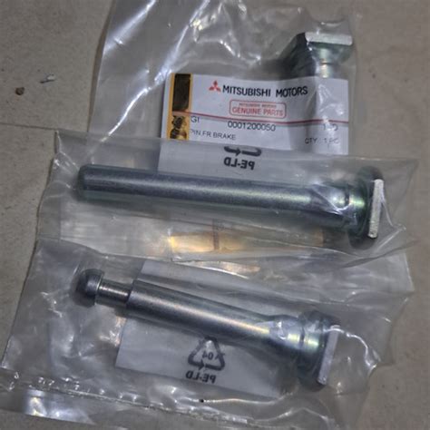 Jual Baut Caliper Depan Asli Mitsubishi Xpander Xpander Cross Bawah